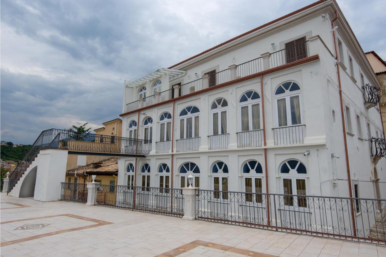 Palazzo Tilli Casoli  Bagian luar foto