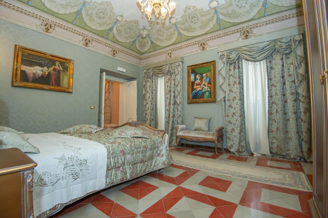 Palazzo Tilli Casoli  Bagian luar foto