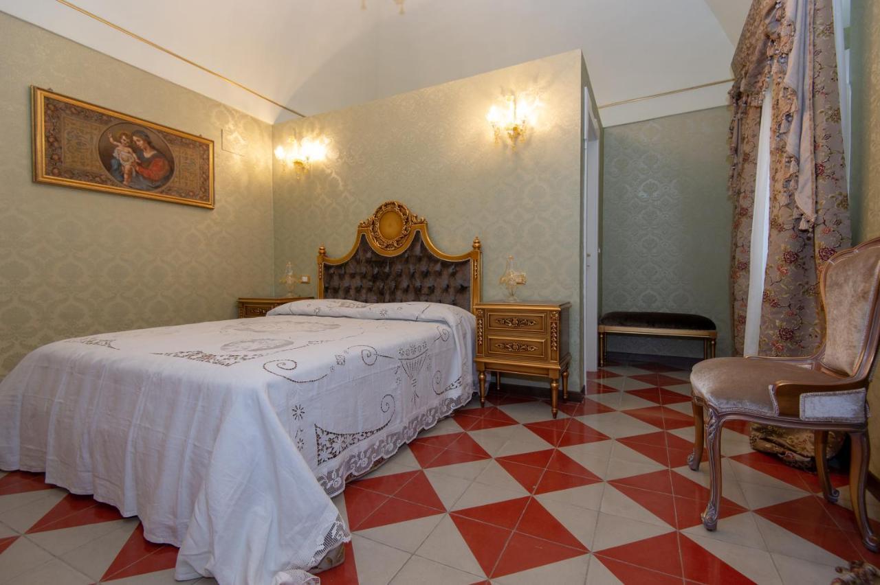 Palazzo Tilli Casoli  Bagian luar foto