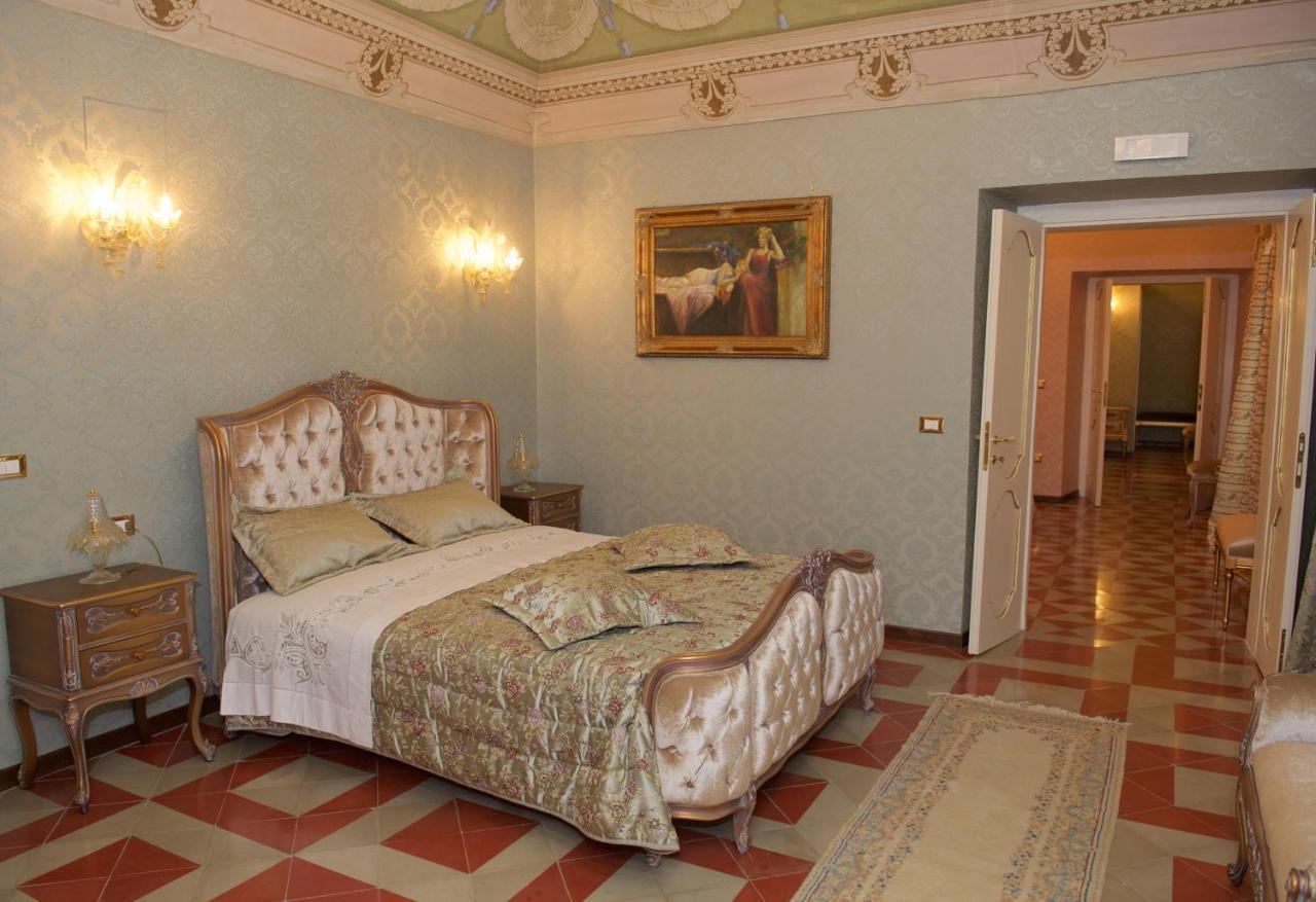 Palazzo Tilli Casoli  Bagian luar foto
