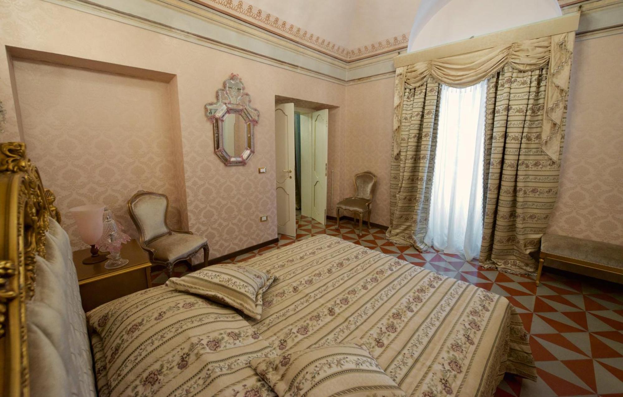 Palazzo Tilli Casoli  Bagian luar foto